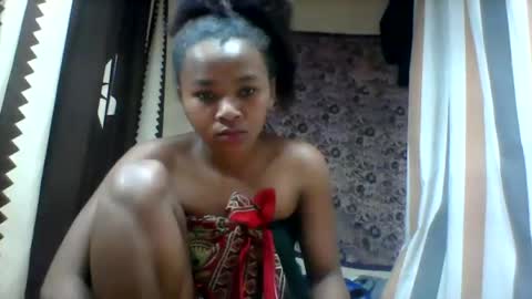 oooozafiette online show from July 5, 2026, 7:26 am