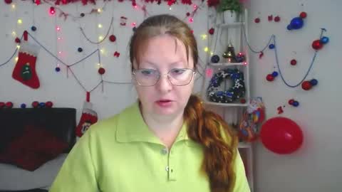 Vanessa online show from December 15, 2025, 6:06 am