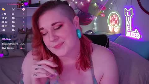 Snapshot of opalreigning chatting on January 4, 2025, 10:05 am Opal online show from January 4, 2025, 10:05 am