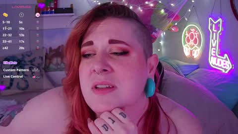 Snapshot of opalreigning chatting on January 5, 2025, 9:59 am Opal online show from January 5, 2025, 9:59 am