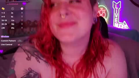 Snapshot of opalreigning chatting on October 3, 2025, 8:22 am Opal online show from October 3, 2025, 8:22 am