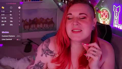 Snapshot of opalreigning chatting on October 10, 2025, 8:13 am Opal online show from October 10, 2025, 8:13 am