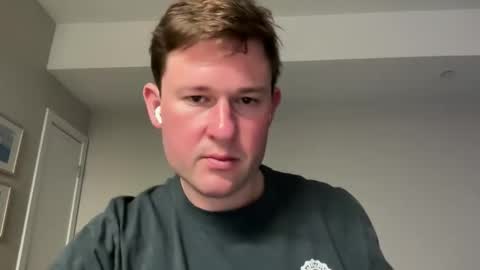 Snapshot of opencuriousguy321 chatting on January 16, 2026, 4:49 am Horny and Bicurious online show from January 16, 2026, 4:49 am