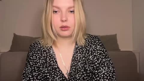 Ophelia online show from April 6, 2026, 11:27 pm