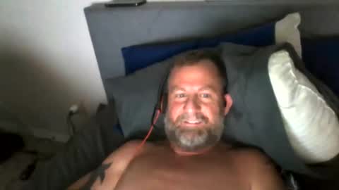 Snapshot of oralking123 chatting on April 17, 2026, 12:57 am oralking123 online show from April 17, 2026, 12:57 am