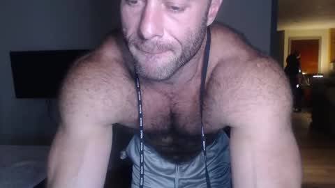 Snapshot of oregon87 chatting on November 2, 2025, 2:14 am The Oregon Lumberjack online show from November 2, 2025, 2:14 am