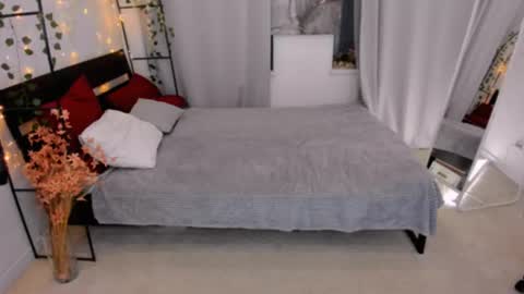 Snapshot of orfeya_one chatting on April 27, 2026, 5:00 pm Orfeya online show from April 27, 2026, 5:00 pm