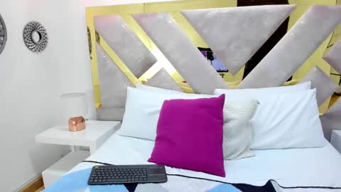 Snapshot of oriana_guzman chatting on January 27, 2025, 3:50 pm Miss Guzman online show from January 27, 2025, 3:50 pm