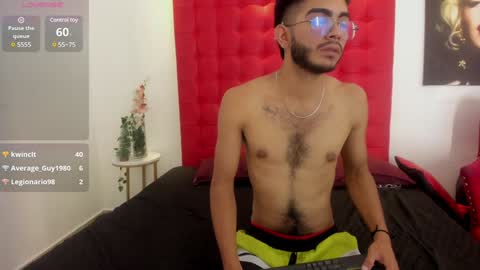 Snapshot of orion_perla chatting on January 25, 2025, 7:17 am orion y perla online show from January 25, 2025, 7:17 am