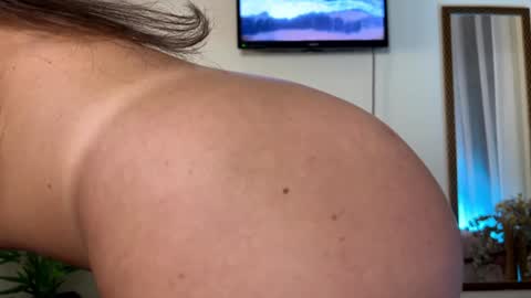 Snapshot of ormary chatting on January 20, 2025, 7:14 pm Mary online show from January 20, 2025, 7:14 pm