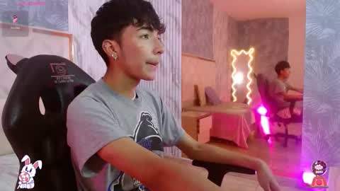 osamu_tay online show from February 18, 2026, 7:32 pm