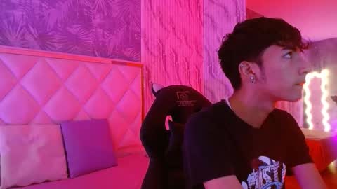 osamu_tay online show from February 24, 2026, 11:30 am