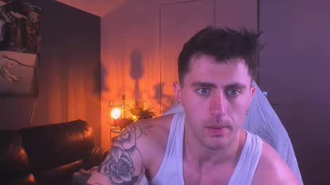 Snapshot of oscar_miller_ chatting on October 11, 2025, 9:35 pm Oscar online show from October 11, 2025, 9:35 pm