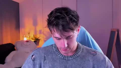 Snapshot of oscar_miller_ chatting on November 2, 2025, 9:28 pm Oscar online show from November 2, 2025, 9:28 pm