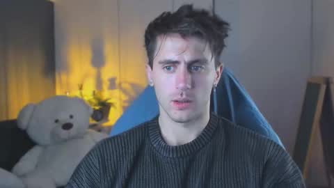 Snapshot of oscar_miller_ chatting on November 7, 2025, 9:04 pm Oscar online show from November 7, 2025, 9:04 pm