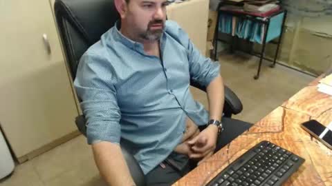 Oscar online show from November 18, 2025, 6:23 pm