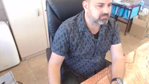 Snapshot of oscar_msng chatting on May 6, 2026, 4:12 pm Oscar online show from May 6, 2026, 4:12 pm