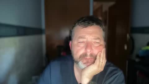 Snapshot of oscarbcncat chatting on May 20, 2026, 3:51 pm oscarbcncat online show from May 20, 2026, 3:51 pm