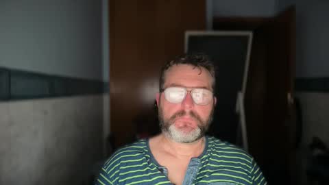 Snapshot of oscarbcncat chatting on June 4, 2026, 4:02 pm oscarbcncat online show from June 4, 2026, 4:02 pm