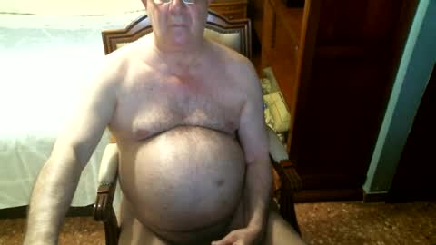 Snapshot of oscarw chatting on June 29, 2026, 3:12 pm Oscar online show from June 29, 2026, 3:12 pm