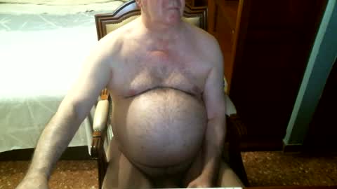 Snapshot of oscarw chatting on July 17, 2026, 4:12 pm Oscar online show from July 17, 2026, 4:12 pm
