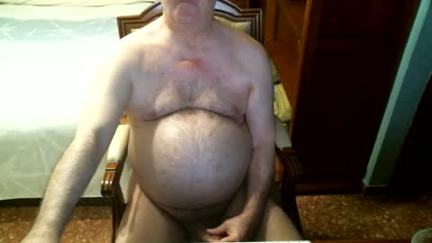 Snapshot of oscarw chatting on July 18, 2026, 4:44 pm Oscar online show from July 18, 2026, 4:44 pm