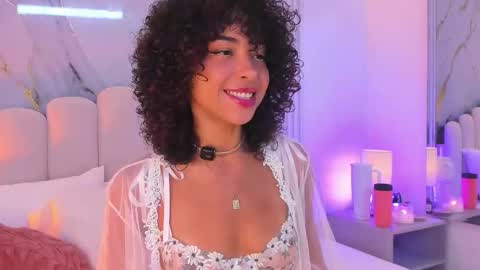 Oshun  online show from November 12, 2025, 12:49 pm