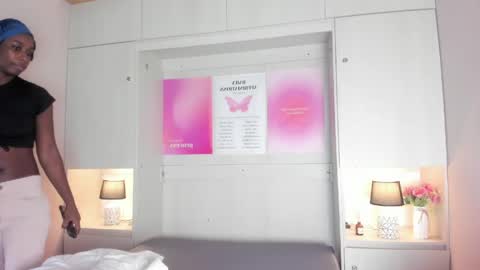 Snapshot of oshun_444 chatting on April 10, 2026, 12:10 pm oshun_444 online show from April 10, 2026, 12:10 pm