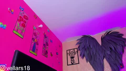 Snapshot of osiris_doll chatting on December 27, 2024, 7:03 pm vella online show from December 27, 2024, 7:03 pm