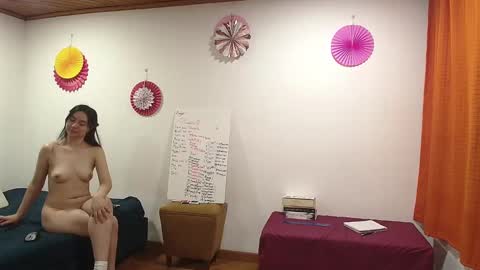 Snapshot of osiris_seduction chatting on December 12, 2024, 11:03 pm Angie Daniela online show from December 12, 2024, 11:03 pm