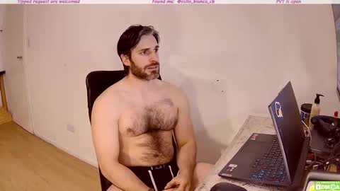 Snapshot of osito_blanco chatting on September 8, 2025, 10:53 pm Osito Blanco online show from September 8, 2025, 10:53 pm