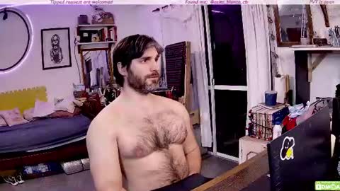 Snapshot of osito_blanco chatting on July 8, 2026, 10:58 pm Osito Blanco online show from July 8, 2026, 10:58 pm