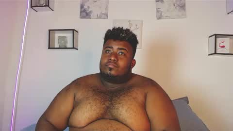 Snapshot of ositoblack_li2 chatting on February 9, 2025, 8:22 am ositoblack_li2 online show from February 9, 2025, 8:22 am