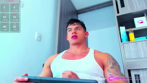 Snapshot of oskar_ford21 chatting on October 4, 2025, 4:38 pm Oskar Ford NEW ACCOUNT online show from October 4, 2025, 4:38 pm