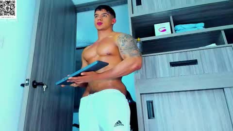 Snapshot of oskar_ford21 chatting on October 16, 2025, 2:56 am Oskar Ford NEW ACCOUNT online show from October 16, 2025, 2:56 am