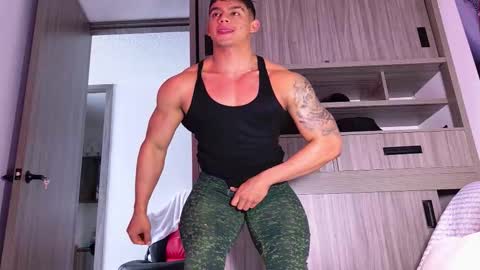 Snapshot of oskar_ford21 chatting on November 29, 2025, 3:37 pm Oskar Ford NEW ACCOUNT online show from November 29, 2025, 3:37 pm