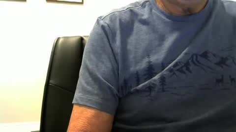 Snapshot of ossibottom chatting on February 21, 2025, 2:28 am Ossi online show from February 21, 2025, 2:28 am