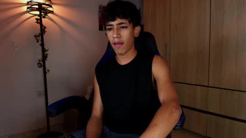 ostin 18hot online show from March 7, 2025, 2:25 am