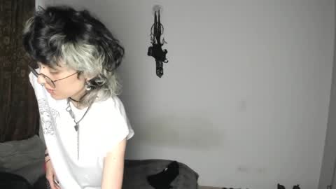 Snapshot of ottoyan_ chatting on February 22, 2025, 10:20 pm Otto 3 online show from February 22, 2025, 10:20 pm