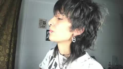 Otto 3 online show from December 16, 2025, 12:37 am