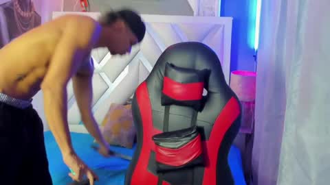 Snapshot of owen_blaze3 chatting on April 30, 2026, 12:17 am owen blaze online show from April 30, 2026, 12:17 am