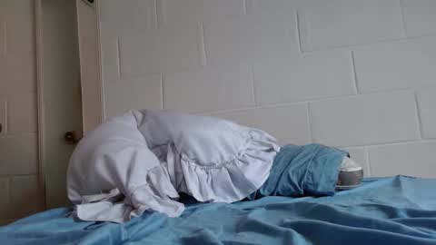 Jeannifer online show from March 2, 2026, 11:50 am