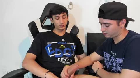 Snapshot of p_jhon chatting on January 23, 2025, 2:44 am P online show from January 23, 2025, 2:44 am