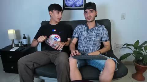 Snapshot of p_jhon chatting on September 30, 2025, 9:31 pm P online show from September 30, 2025, 9:31 pm