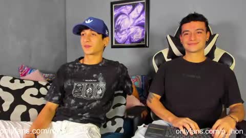 Snapshot of p_jhon chatting on June 14, 2026, 2:09 am P online show from June 14, 2026, 2:09 am