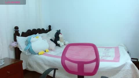 Snapshot of p_sweet_ chatting on December 27, 2024, 10:26 pm p_sweet_ online show from December 27, 2024, 10:26 pm