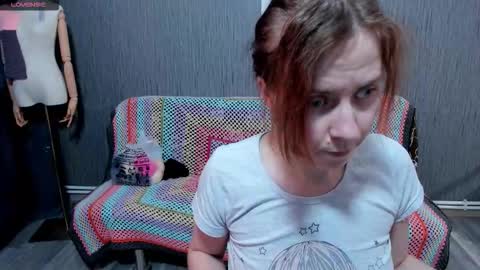 Snapshot of pa1e_pr1ncess chatting on September 22, 2025, 9:44 am Ella online show from September 22, 2025, 9:44 am