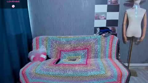 Snapshot of pa1e_pr1ncess chatting on November 3, 2025, 7:42 am Ella online show from November 3, 2025, 7:42 am