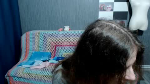 Ella online show from April 8, 2026, 5:51 am