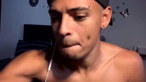 Snapshot of pablocruz2000 chatting on February 15, 2025, 4:01 pm LoneWolf online show from February 15, 2025, 4:01 pm